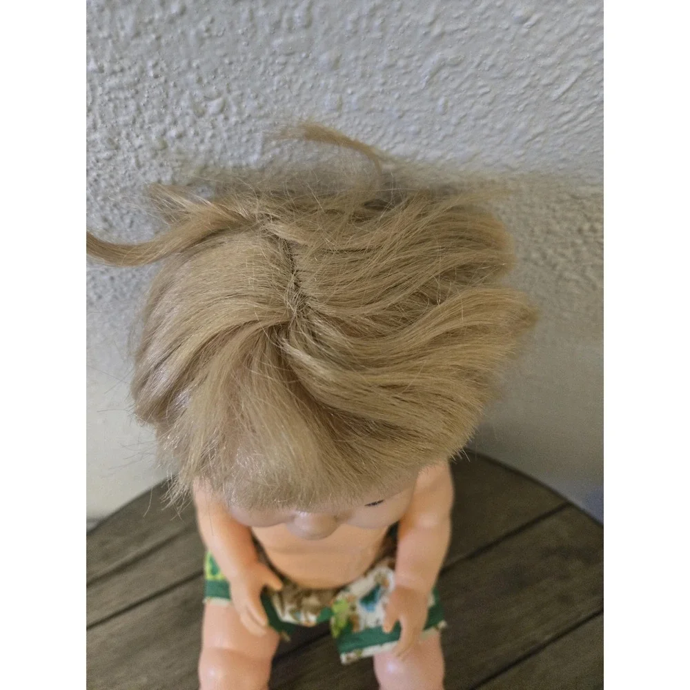 Vintage 1968 Deluxe Topper Toys Baby Party Doll 18
